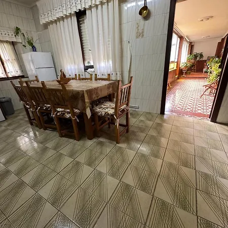 La Casona De Tito Сasa de vacaciones Torrelavega